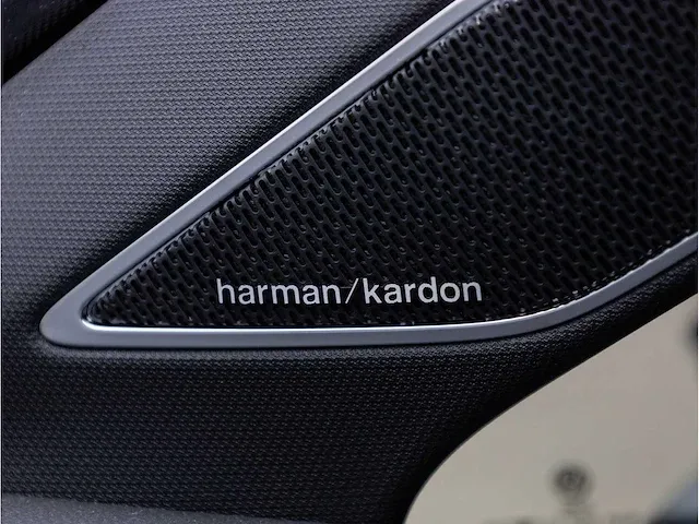 Volkswagen golf r 2.0 tsi 4motion 320pk automaat 2021 panodak vol leer stoel ventilatie harman/kardon drift mode - afbeelding 22 van  38