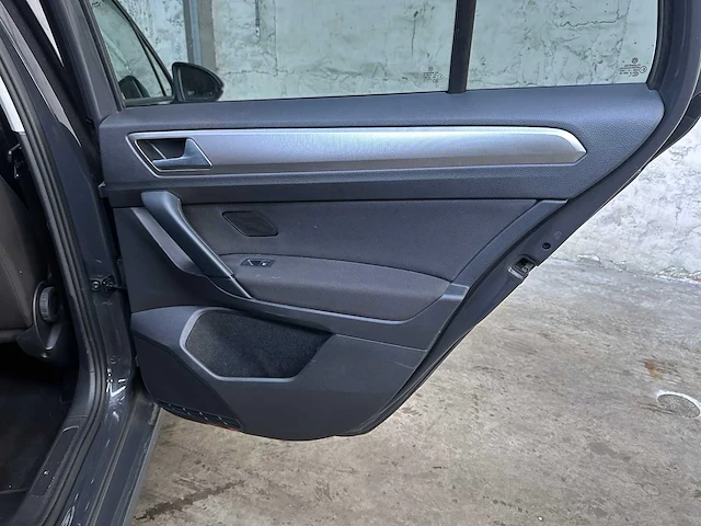 Volkswagen golf sportsvan 1.0 tsi highline 110pk 2018, n-155-rt - afbeelding 24 van  39