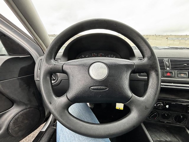 Volkswagen golf sw 1.9 sdi base,1998 - afbeelding 37 van  41