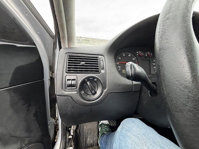 Volkswagen golf sw 1.9 sdi base,1998 - afbeelding 38 van  41