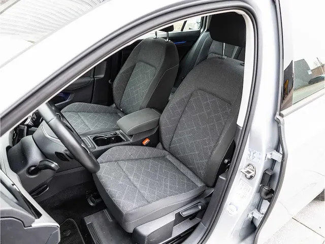 Volkswagen golf variant 1.0 etsi life automaat 2021 virtual cockpit adaptive cruise navigatie carplay/android led dab - afbeelding 4 van  28