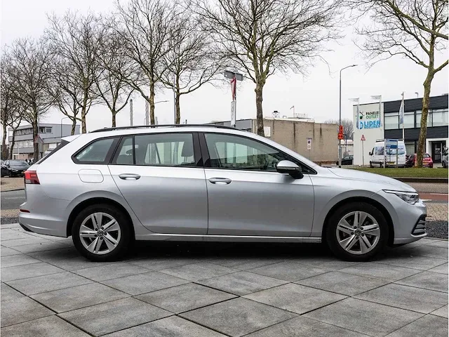 Volkswagen golf variant 1.0 etsi life automaat 2021 virtual cockpit adaptive cruise navigatie carplay/android led dab - afbeelding 25 van  28