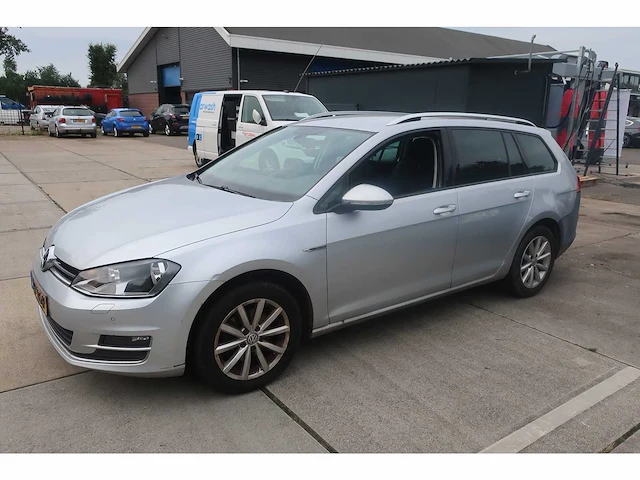 Volkswagen golf variant 1.2 tsi bns ed lounge, kr-335-h - afbeelding 1 van  15