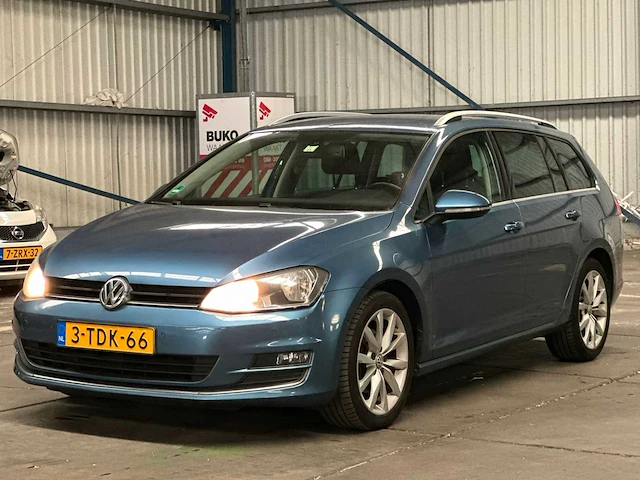 Volkswagen golf variant 1.2 tsi highline; 3-tdk-66 - afbeelding 1 van  16