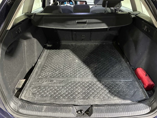 Volkswagen golf variant 1.5 tsi life business 131pk 2021 (origineel-nl), l-152-zr - afbeelding 29 van  41