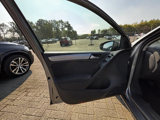 Volkswagen golf vi 1.6 cr tdi bluemotion dpf, 2011 - afbeelding 8 van  31