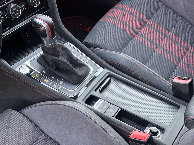 Volkswagen golf vii 2.0 tsi gti tcr car 2019 | 13-02-73 i - afbeelding 26 van  34