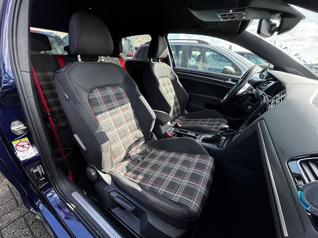 Volkswagen golf vii gti 2 0 tsi opf dsg eu6 2 245 at,2019 - afbeelding 15 van  26
