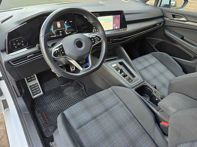 Volkswagen golf viii 1.4 gte car 2022 | 30-06-16 - afbeelding 20 van  30