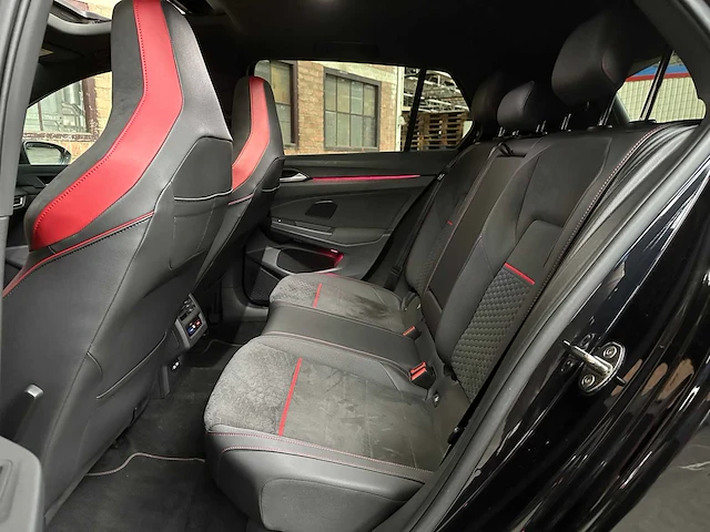 Volkswagen gti clubsport viii 2.0 tsi (golf 8) 300pk 2021, z-241-gh - afbeelding 48 van  61
