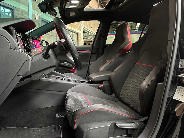 Volkswagen gti clubsport viii 2.0 tsi (golf 8) 300pk 2021, z-241-gh - afbeelding 46 van  61