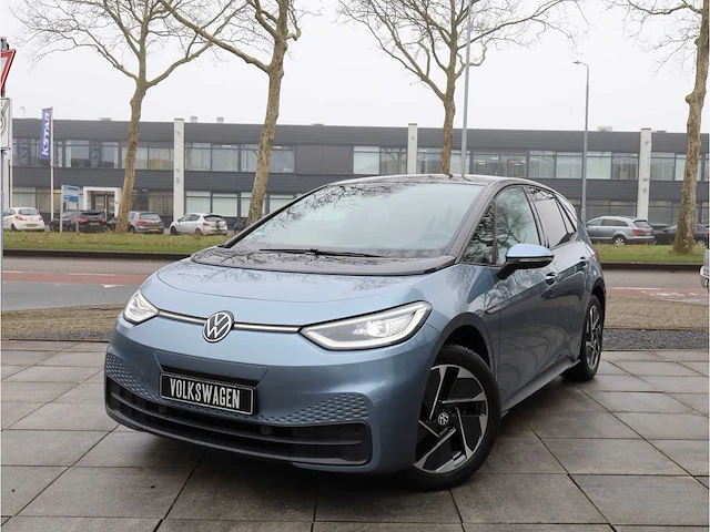 Volkswagen id.3 pro 58 kwh 150kw automaat 2020 - afbeelding 1 van  37