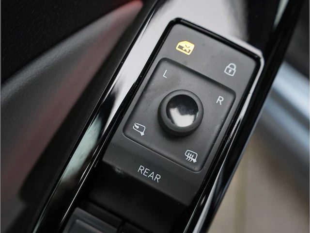 Volkswagen id.3 pro 58 kwh 150kw automaat 2020 - afbeelding 25 van  37