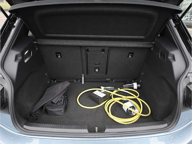 Volkswagen id.3 pro 58 kwh 150kw automaat 2020 - afbeelding 27 van  37