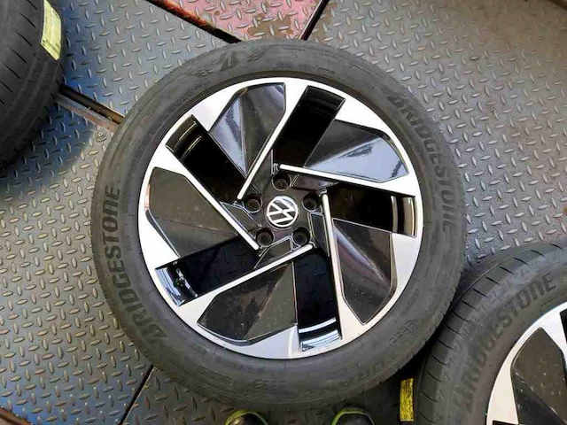 Volkswagen id.3 pro 58 kwh 150kw automaat 2021 - afbeelding 8 van  21