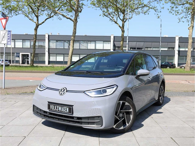 Volkswagen id.3 pro 58 kwh 150kw automaat 2021 - afbeelding 1 van  36