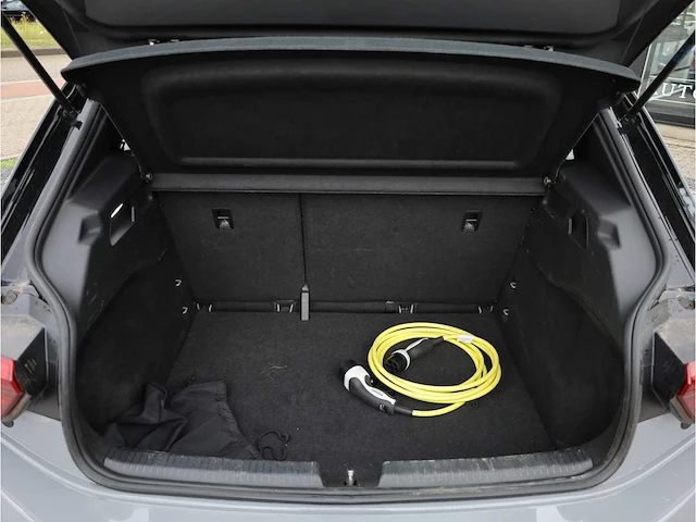 Volkswagen id.3 pro 58 kwh 150kw automaat 2021 - afbeelding 17 van  34