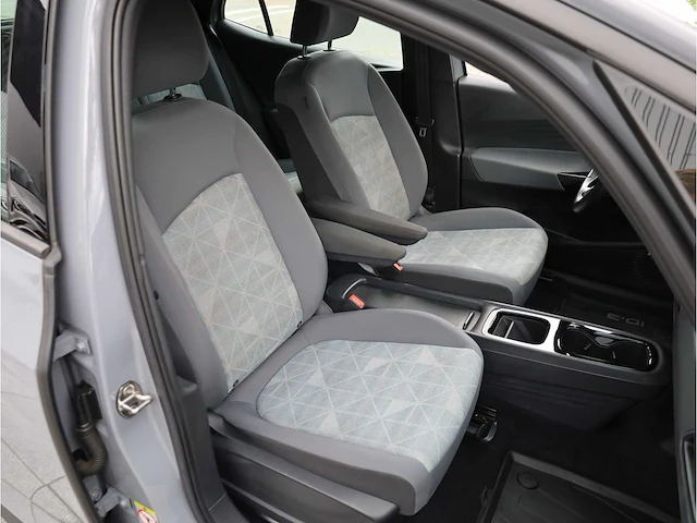 Volkswagen id.3 pro 58 kwh 150kw automaat 2021 - afbeelding 27 van  34