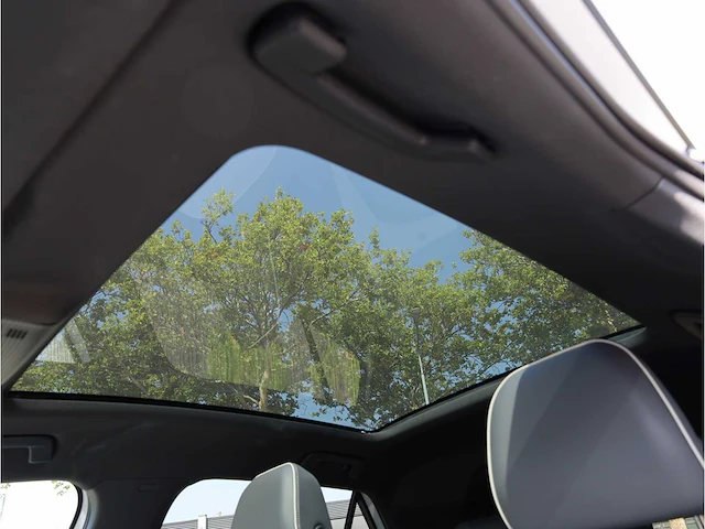 Volkswagen id.3 pro 58 kwh 150kw automaat 2021 - afbeelding 2 van  37
