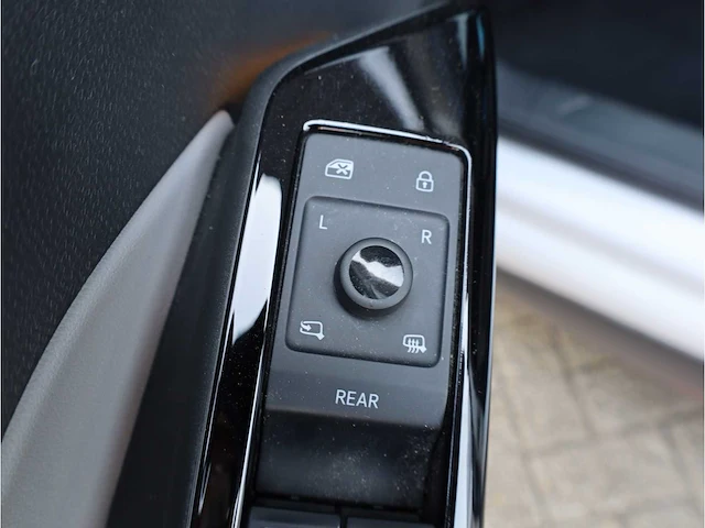 Volkswagen id.3 pro 58 kwh 150kw automaat 2021 - afbeelding 21 van  37