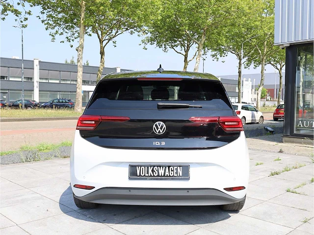 Volkswagen id.3 pro 58 kwh 150kw automaat 2021 - afbeelding 32 van  37