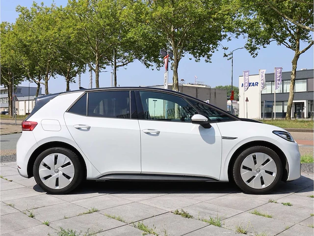 Volkswagen id.3 pro 58 kwh 150kw automaat 2021 - afbeelding 34 van  37