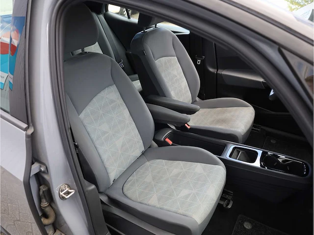 Volkswagen id.3 pro 58 kwh 150kw automaat 2021 - afbeelding 15 van  29