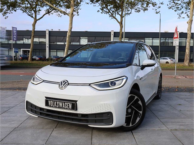 Volkswagen id.3 pro 58 kwh 150kw automaat 2021 - afbeelding 1 van  37