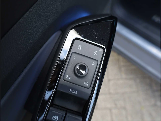 Volkswagen id.4 pro 77 kwh 150kw automaat 2021 - afbeelding 15 van  31
