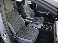 Volkswagen id.4 pro 77 kwh 150kw automaat 2021 - afbeelding 17 van  31