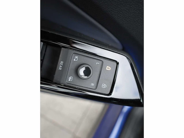 Volkswagen id.4 pro 77 kwh 150kw automaat 2021 - afbeelding 15 van  34
