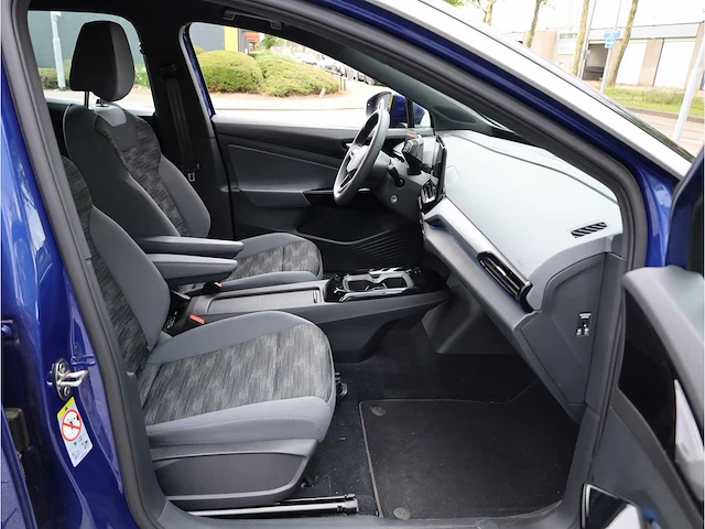 Volkswagen id.4 pro 77 kwh 150kw automaat 2021 - afbeelding 18 van  34