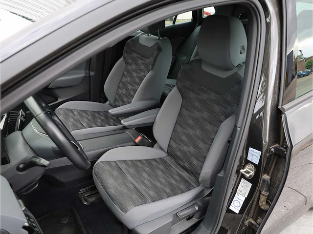 Volkswagen id.4 pro 77 kwh 150kw automaat 2022 - afbeelding 4 van  33