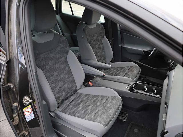 Volkswagen id.4 pro 77 kwh 150kw automaat 2022 - afbeelding 17 van  33