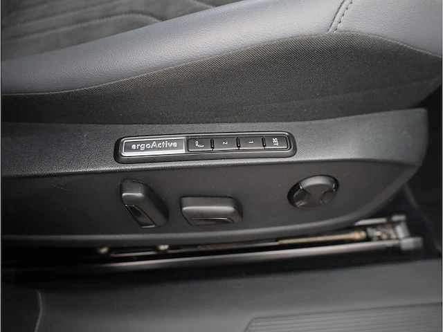 Volkswagen id.4 pure 52 kwh 109kw automaat 2022 - afbeelding 16 van  35