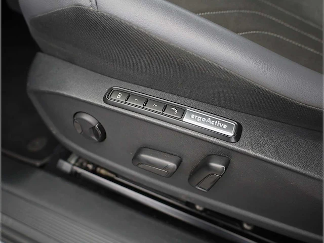 Volkswagen id.4 pure 52 kwh 109kw automaat 2022 - afbeelding 17 van  35
