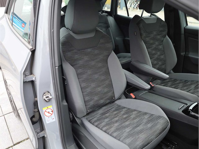 Volkswagen id.4 pure 52 kwh 125kw automaat 2022 - afbeelding 27 van  32