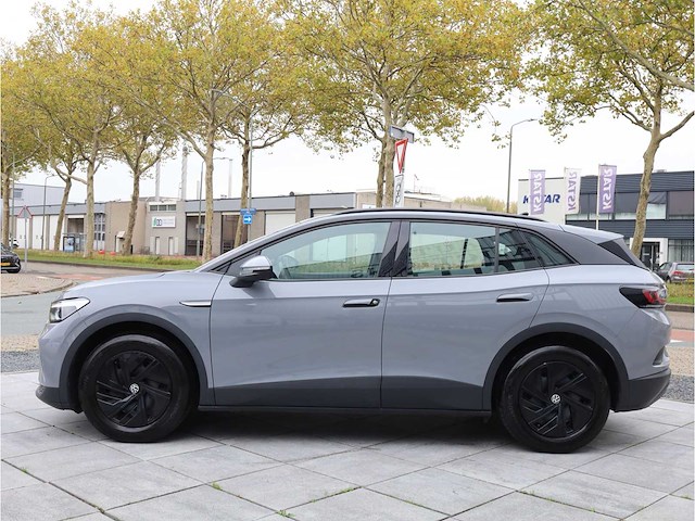 Volkswagen id.4 pure 52 kwh 125kw automaat 2022 - afbeelding 2 van  32