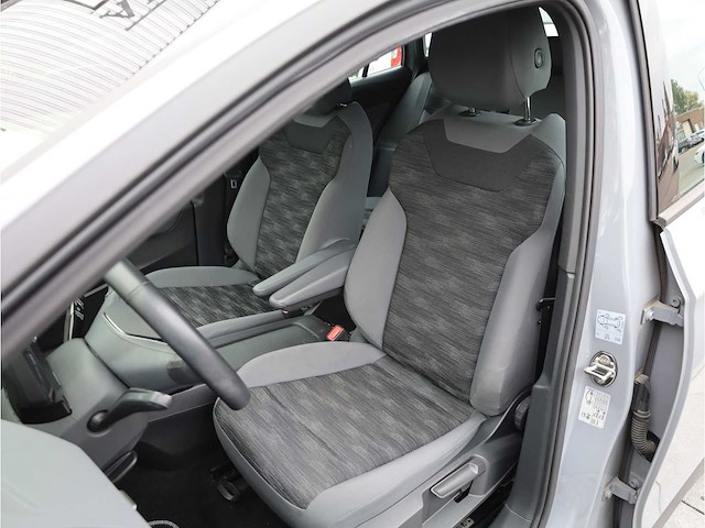 Volkswagen id.4 pure 52 kwh 125kw automaat 2022 - afbeelding 4 van  32