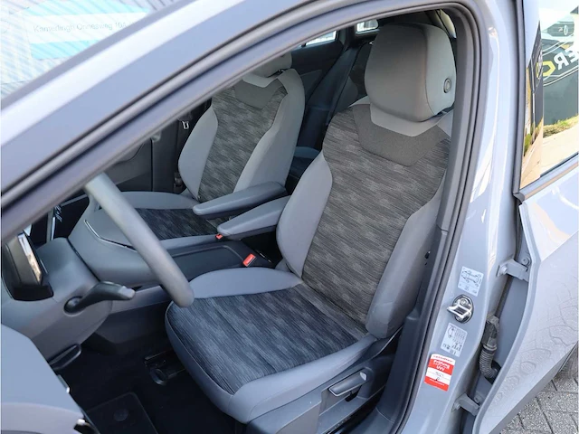 Volkswagen id.4 pure 52 kwh automaat 2021 - afbeelding 12 van  31