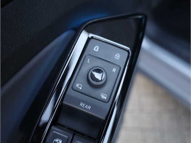 Volkswagen id.4 pure 52 kwh automaat 2021 - afbeelding 22 van  31