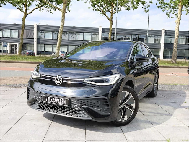 Volkswagen id.5 pro 77 kwh 150kw automaat 2023 - afbeelding 1 van  37