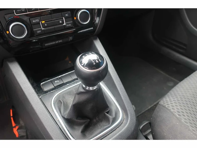 Volkswagen jetta 1.2 tsi comfortline, 09-tbg-8 - afbeelding 5 van  16