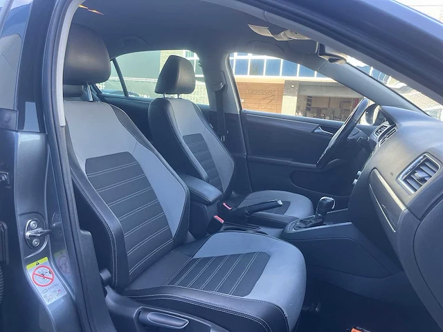 Volkswagen jetta 1.4 tsi highline 2012 | 80-txs-3 - afbeelding 16 van  24