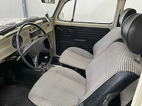 Volkswagen kever - oldtimer - 1972 - afbeelding 17 van  26