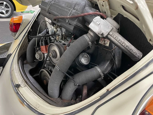 Volkswagen kever - oldtimer - 1972 - afbeelding 21 van  26