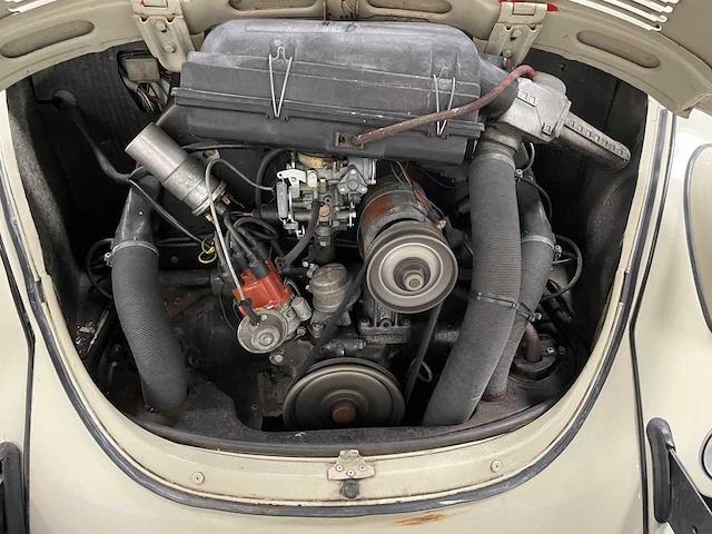 Volkswagen kever - oldtimer - 1972 - afbeelding 22 van  26