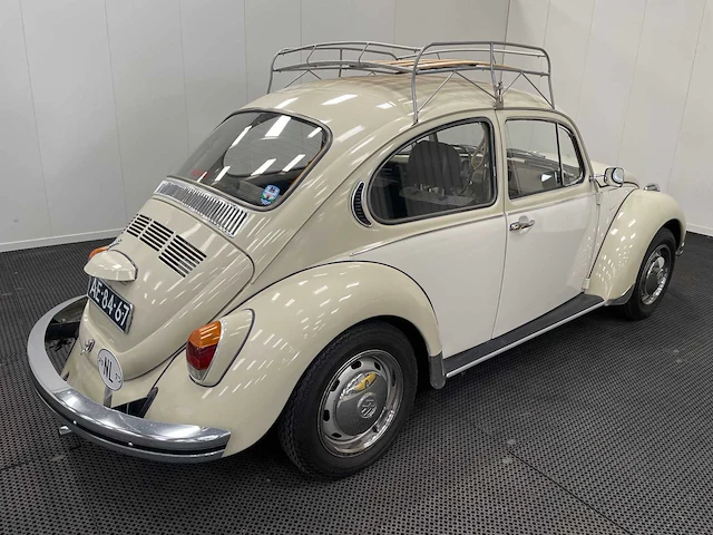 Volkswagen kever - oldtimer - 1972 - afbeelding 6 van  26