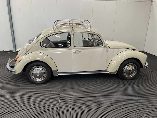 Volkswagen kever - oldtimer - 1972 - afbeelding 7 van  26