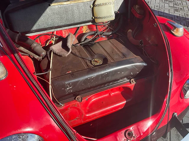 Volkswagen kever cabriolet oldtimer - afbeelding 2 van  18